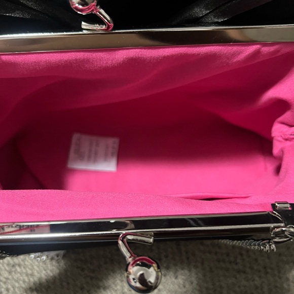 Isaac Mizrahi Black Bow Clutch with Chain Strap - Picture 5 of 5